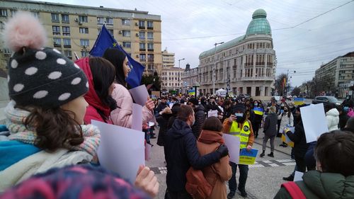 FOTO Manifestație anti-Putin la Iași / Peste 500 de persoane au ieșit în centrul orașului și au scandat: ”Putin, criminal”
