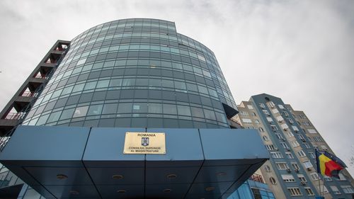 Consiliul Superior al Magistraturii: Statul de funcţii va fi suplimentat prin înfiinţarea unui număr de 165 de posturi de experţi jurişti, personal contractual