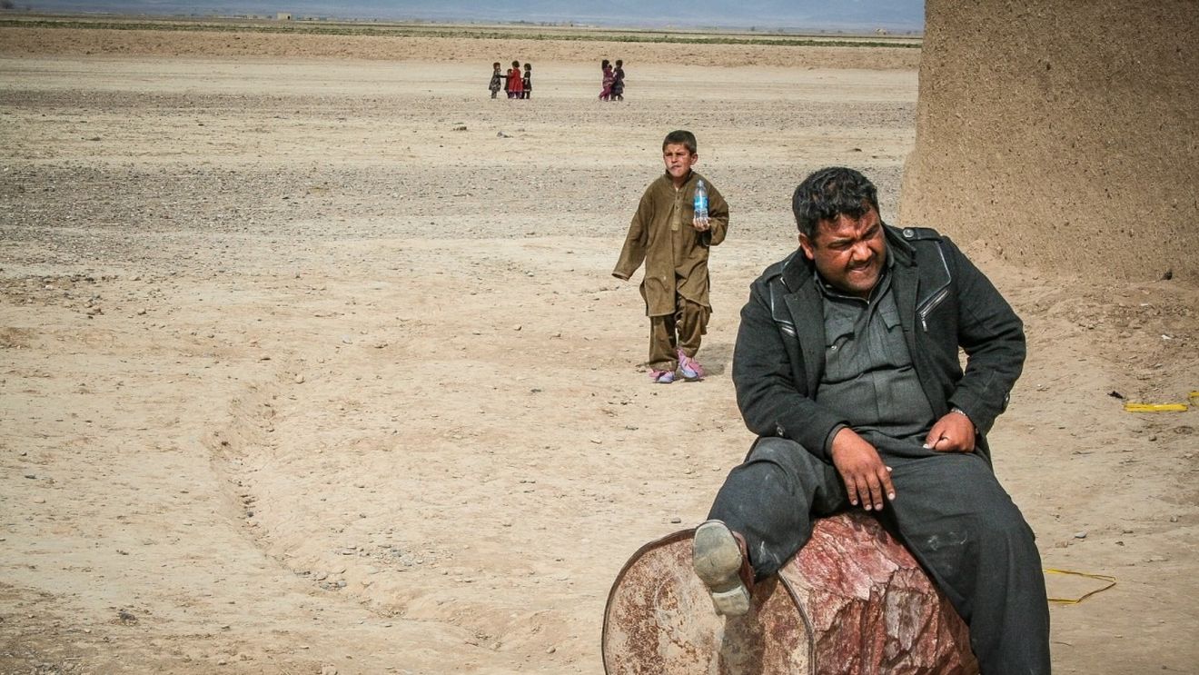 REPORTAJ Cum funcționa în urmă cu cinci ani Afganistanul controlat de trupele aliate: frica de talibani era omniprezentă, cimitirele ”provizorii” împânzeau țara