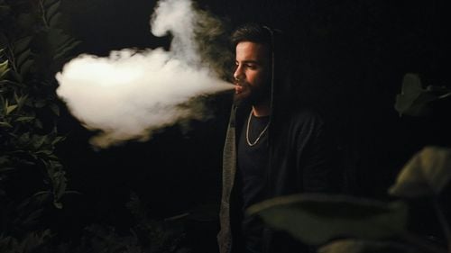 Bulgaria este pe primul loc în UE la capitolul fumat / Aproape jumătate dintre bărbații bulgari cumpără țigări