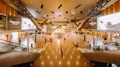 Mall-urile din Indonezia s-au redeschis exclusiv pentru persoanele vaccinate/ Clienții trebuie să dovedească prin intermediul unei aplicații că au fost inoculați anti-COVID