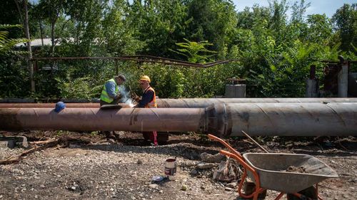 1.300 de imobile din București, adică 14% din total, nu au apă caldă din cauza avariei Termoenergetica / Compania anunță că avaria de pe Magistrala Uranus va fi remediată în cursul zilei