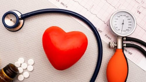 Cum tratăm hipertensiunea care nu răspunde la medicamente. Explicațiile medicilor