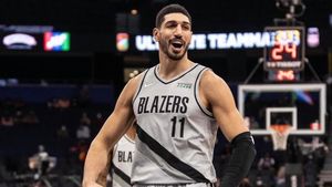 Un baschetbalist turc acuză regimul Erdogan că derulează o campanie de răpire a disidenților turci pentru a-i aduce înapoi în țară /  Experiența dramatica a lui Enes Kanter, refugiat în România
