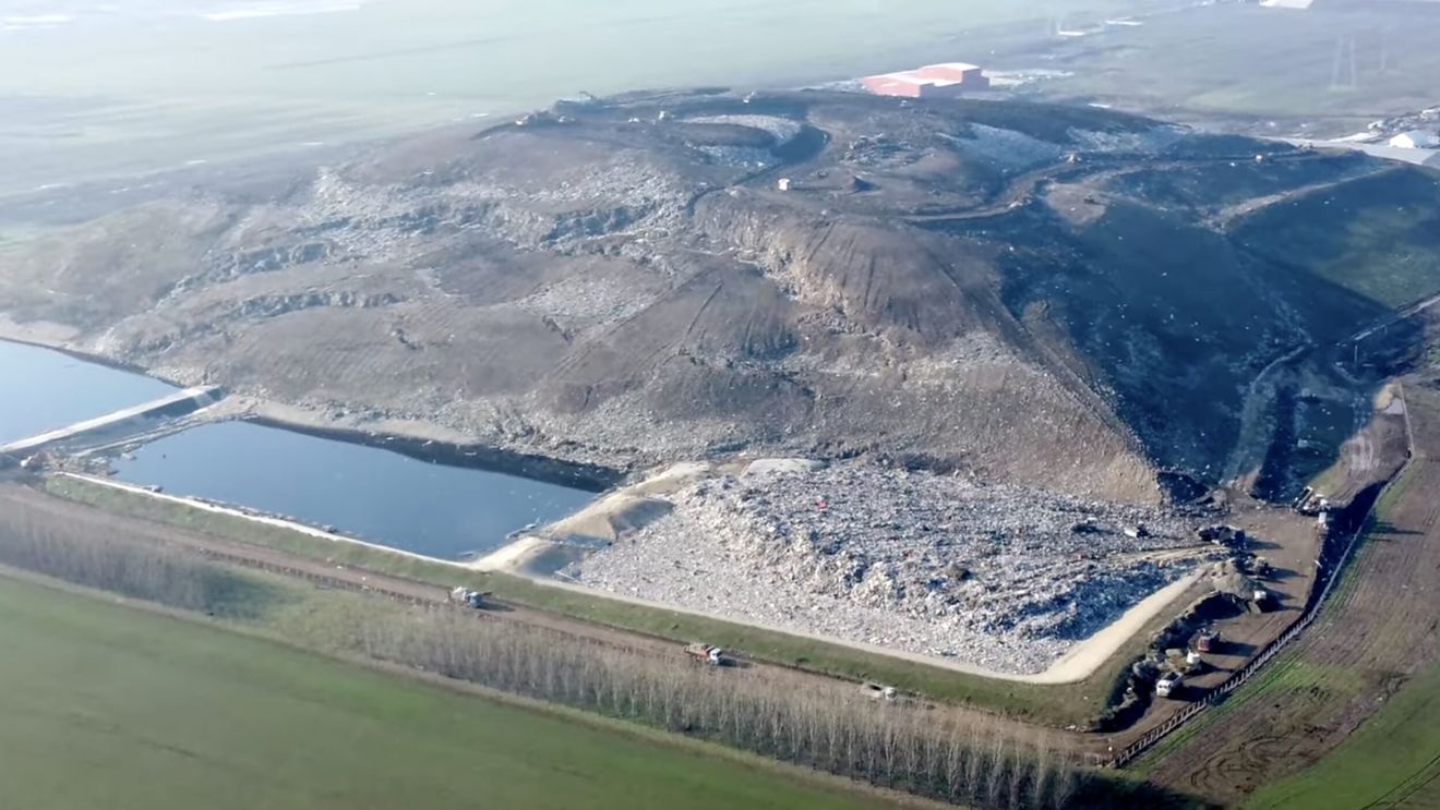 UPDATE Diana Buzoianu, despre groapa de gunoi de la Vidra: Dacă un depozit ajunge în situația de a atinge pragul de 75% din capacitatea proiectată, autorităţile administraţiei publice locale au obligaţia de a lua măsuri pentru deschiderea unui nou depozit