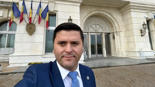VIDEO Un deputatul liberal vrea putere și mai mare pentru servicii, cerând să le fie interzis accesul miniștrilor la „secretele de stat”