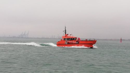 Cîțu: Agenția pentru Salvarea Vieților Omenești pe Mare nu se desființează, se transferă la MAI. Avem nevoie de această unitate de salvare pe mare