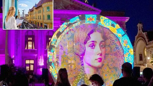 Ziua Mondială Art Nouveau sărbătorită la Oradea: proiecții luminoase și video mapping pe palatele orașului