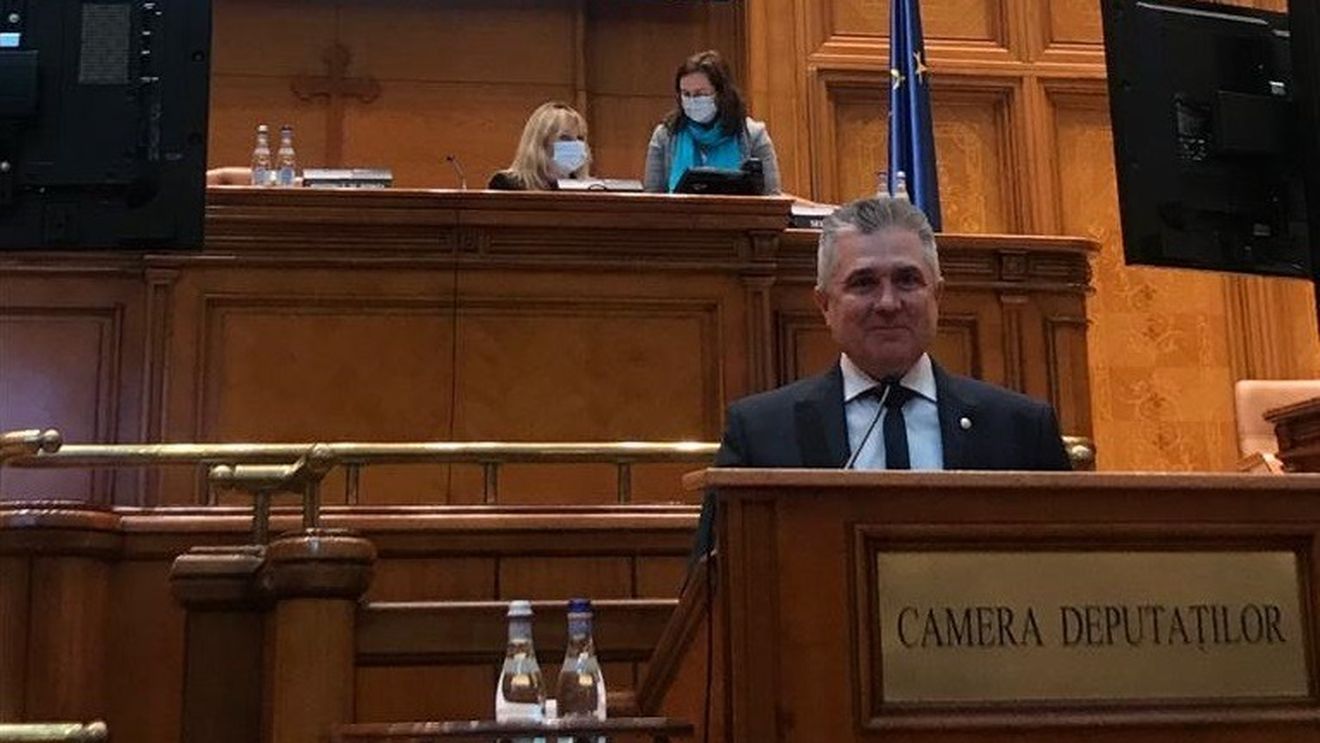 Liberalii vin cu un proiect de lege care să le permită primarilor și șefilor de consilii județene să majoreze tarifele prevăzute în contractele de lucrări publice, adjudecate pin licitații