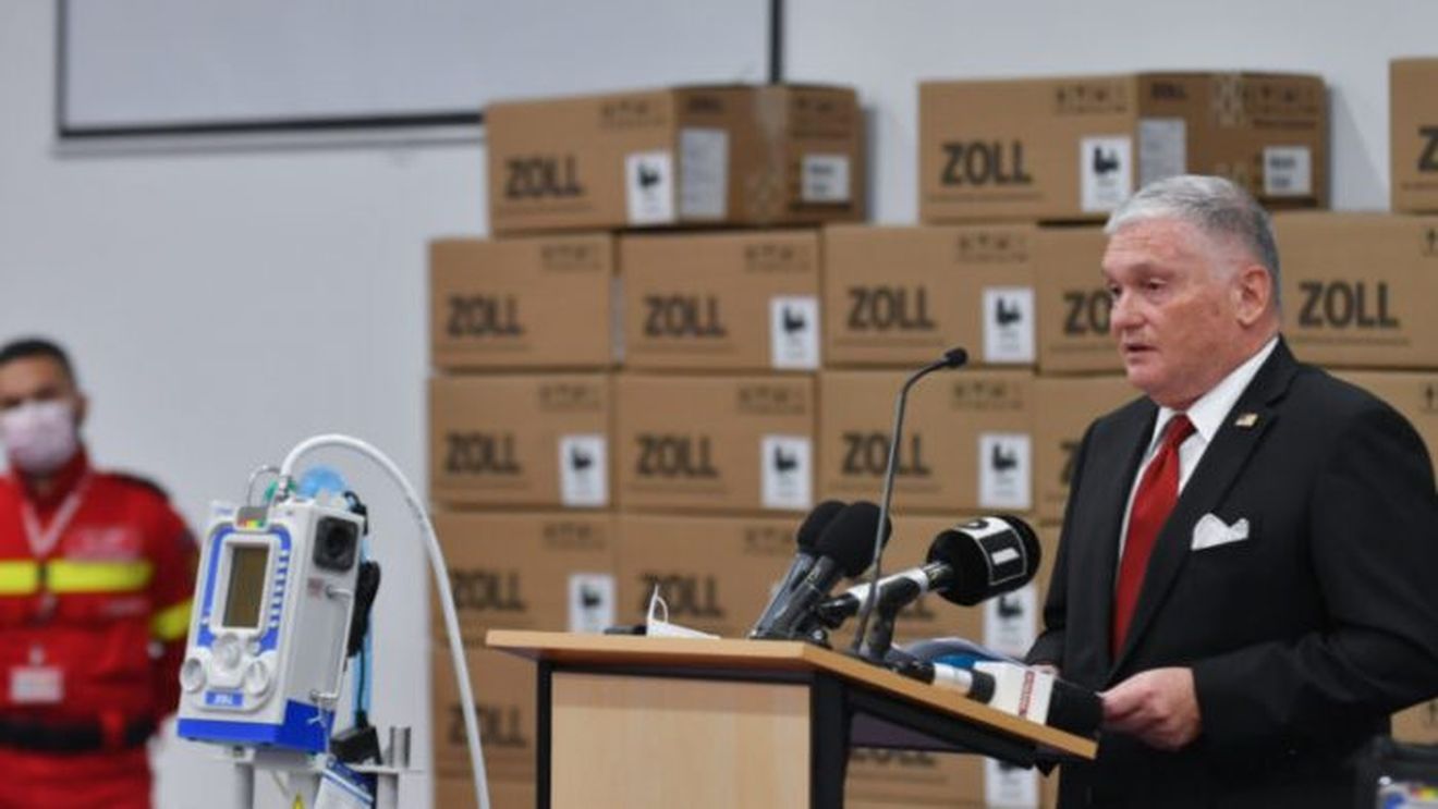 Ambasadorul SUA, avertisment pentru Parlament: Ratingul de ţară al României nu poate fi pus în pericol în acest delicat moment. Solicit tuturor membrilor Parlamentului să se rededice elementelor fundamentale ale democraţiei, statul de drept, întreprinderile private şi transparenţa