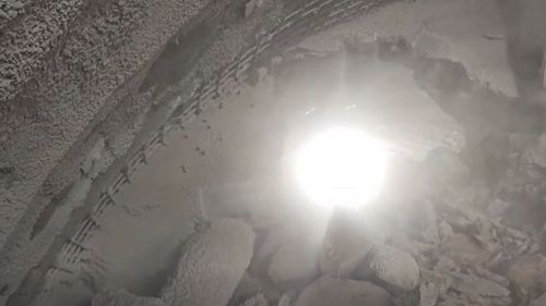 VIDEO | Autostrada Sibiu-Pitești - Prima galerie a tunelului Robești a fost străpunsă