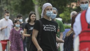 ULTIMA ORĂ Evaluarea națională, Bacalaureatul și simulările examenelor naționale se pot desfășura cu prezența fizică a elevilor doar în localitățile în care incidența COVID este sub 6 la mie / Noile scenarii în care funcționează școlile