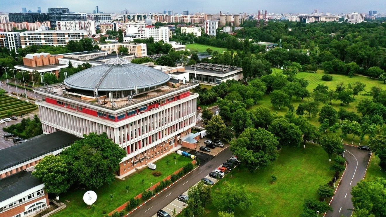 Campusul Universității Politehnica, redeschis publicului după aproape doi ani / Programul de acces în campus
