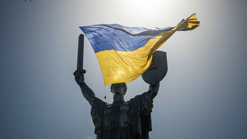 Peste 1 miliard de euro strânși pentru Ucraina la conferința de la Paris privind ajutorul de iarnă, anunță ministrul francez de Externe