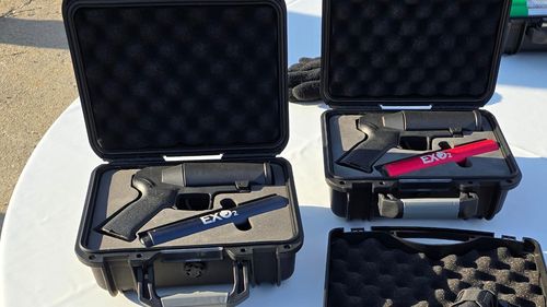 EXCLUSIV Producătorul românesc de armament Carfil propune pe piața locală un flashbang care să fie folosit inclusiv pentru alungarea urșilor / S-au înmulți cazurile în care aceste animale pun în pericol comunitățile – FOTO