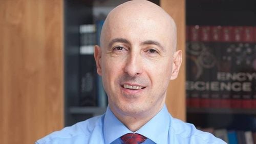 Fizica tornadei din Bărăgan, explicată de profesorul Mihai Dima: În interiorul tornadei, obiectele mari pot fi deformate de forțele de forfecare generate de mișcările turbulente ale aerului