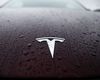 Franța refuză autorizarea sistemului de conducere autonomă a mașinilor Tesla / Specialiștii au descoperit că sistemul acceptă depășirea vitezei maxime permise de către șoferi