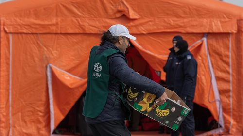 Persoanele care care vor să-i ajute pe refugiaţii din Ucraina pot dona acum bani într-un cont alocat Inspectoratului General pentru Situații de Urgență