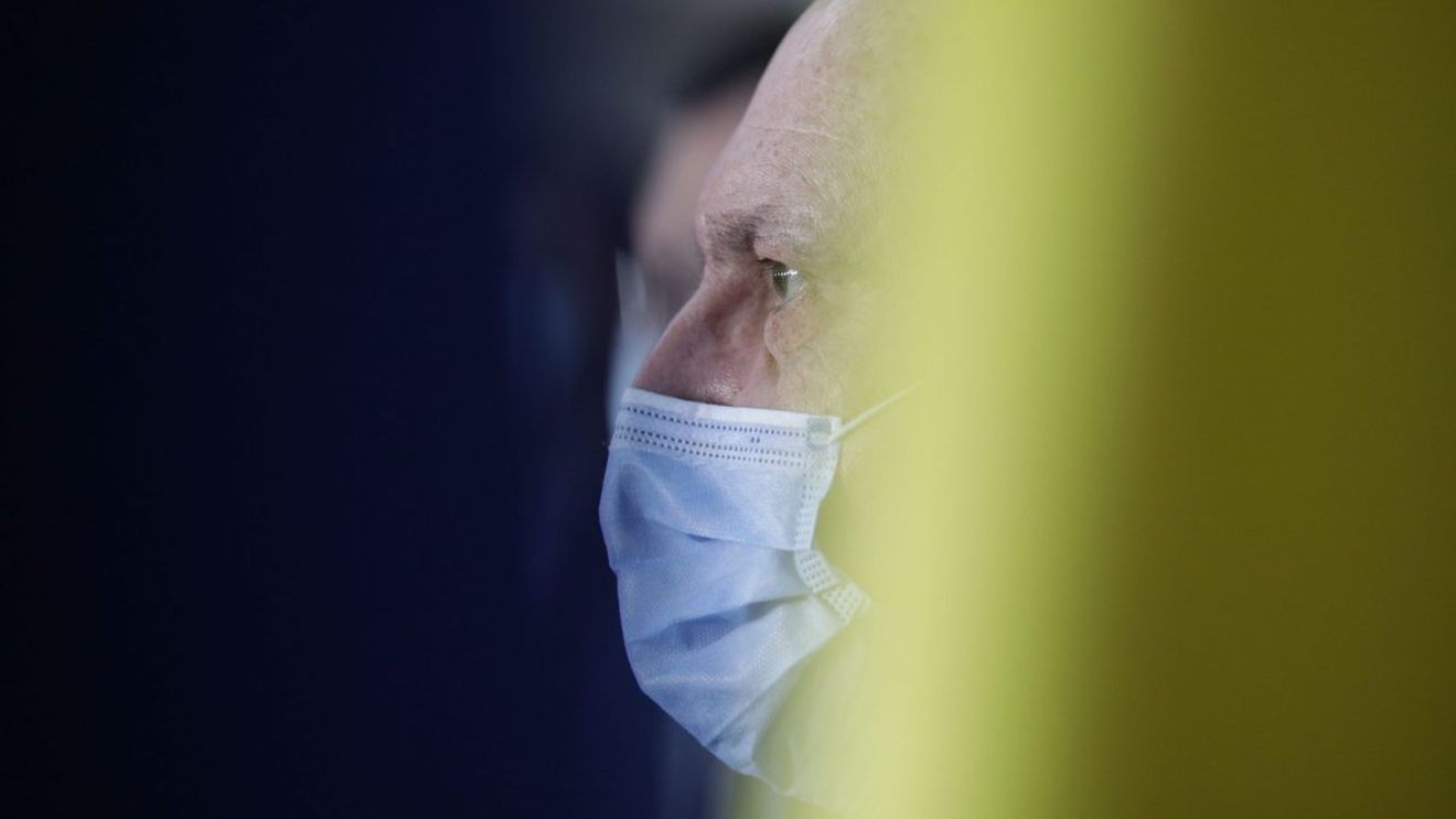 Formularul de consimţământ pentru testarea antigen a copiilor cu simptome va fi modificat / Sorin Cîmpeanu: Cineva s-a grăbit, într-adevăr, din păcate