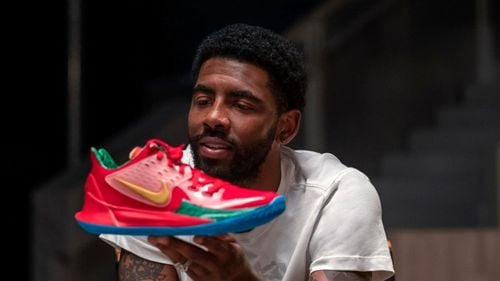 Nike avertizează asupra unei scăderi puternice a vânzărilor din cauza tarifelor vamale ale SUA și a scăderii încrederii consumatorilor