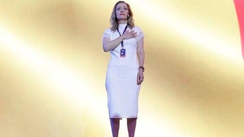 Elena Lasconi, declarație controversată despre românii din diaspora: ”Sunt loială, nu sunt o trădătoare și iubesc țara asta pentru că cel mai simplu lucru este să-ți iei un bilet și să pleci în altă parte”