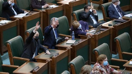 Radu Oprea, liderul senatorilor PSD, susține că proiectul Legii offshore va fi dezbătut în procedură de urgenţă: ”Cred că de Senat va trece în cursul lunii viitoare”