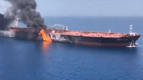 Premierul Netanyahu afirmă că Iranul se află în spatele exploziei de la bordul unei nave israeliene în Golful Oman