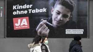 Elvețienii, de acord cu interzicerea publicităţii la tutun, accesibilă minorilor / Ei resping însă pachetul de ajutor pentru mass-media, propus de Guvern în urma scăderii veniturilor din publicitate