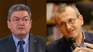 Marian Preda câștigă încă un mandat de rector al Universității București / Cristian Preda și-a anunțat înfrângerea