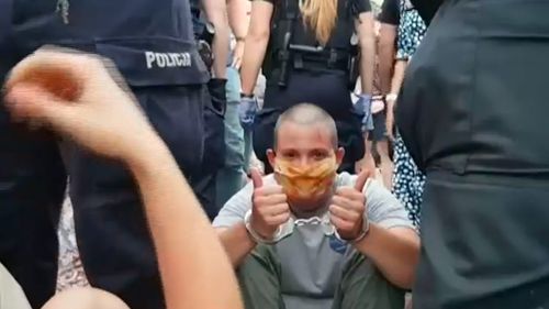 Zeci de scriitori, actori și cineaști celebri acuză guvernul din Polonia, într-o scrisoare deschisă, că tolerează homofobia