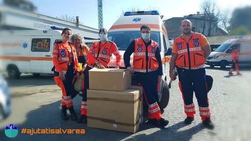 ”Ajutați Salvarea” donează echipamente de protecție pentru ambulanțele din București