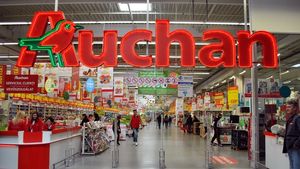Ce spune Auchan despre propunerea PSD care vrea o nouă taxă pe casele de marcat automate din supermarketuri