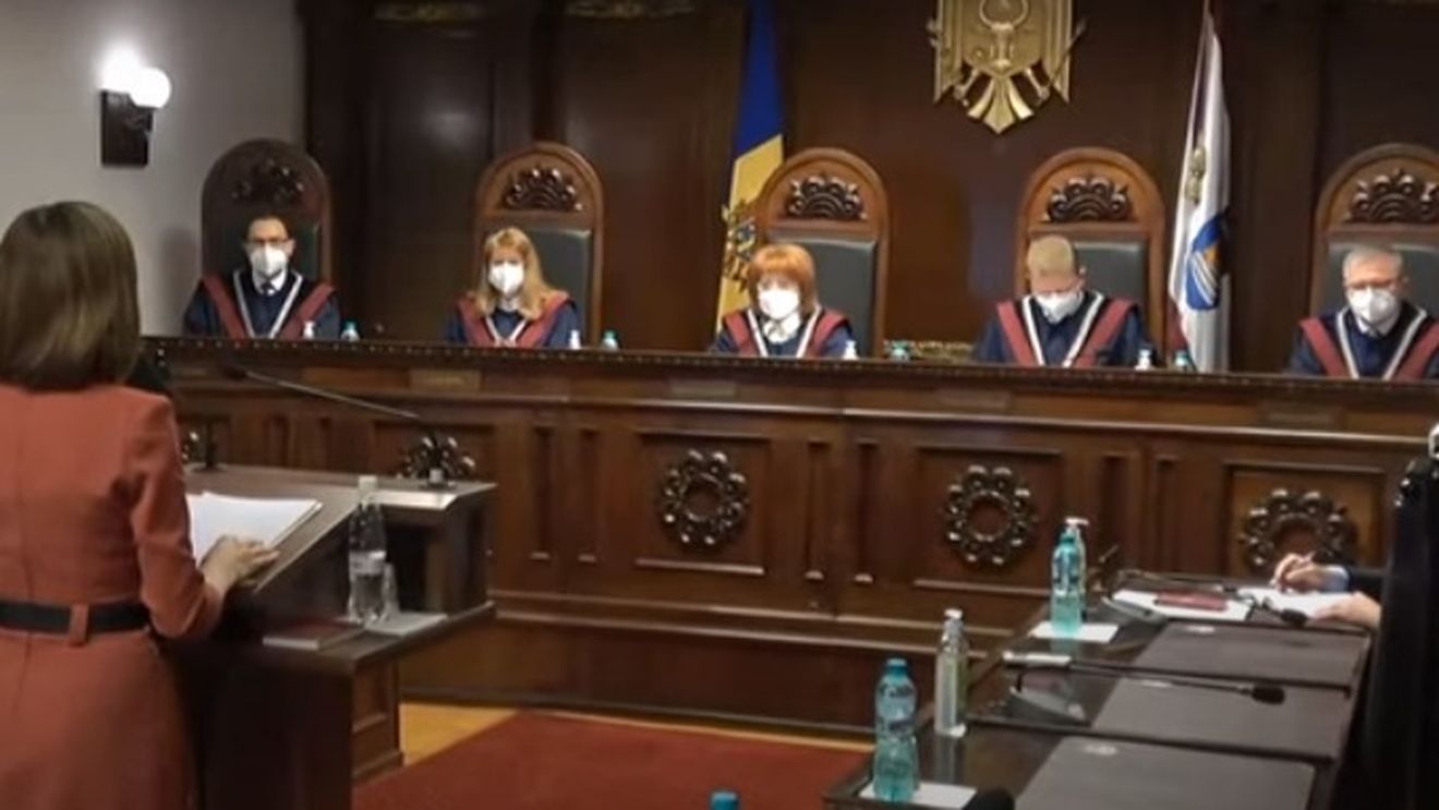 BREAKING: Curtea Constituțională a decis că Parlamentul Republicii Moldova poate fi dizolvat. Maia Sandu are cale liberă pentru declanșarea alegerilor parlamentare anticipate, dar Igor Dodon nu recunoaște decizia