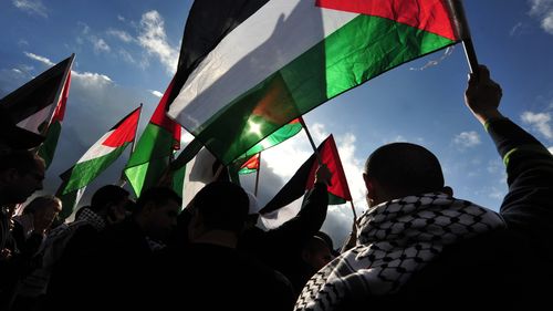 Palestinienii îşi fac campanie în Europa: Autoritatea Palestiniană îşi va trimite reprezentanţii în mai multe ţări europene, pentru a le convinge să recunoască statul Palestina