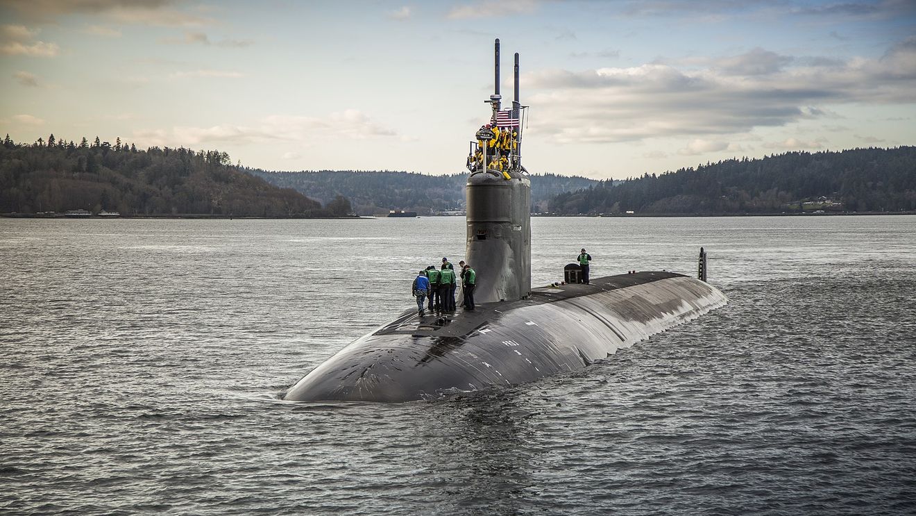 US Navy: Submarinul nuclear american USS Connecticut, avariat în Marea Chinei după ce s-a lovit de un munte submarin care nu figurează pe hărţi