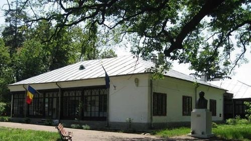 Academia Română a câștigat în instanță dreptul de proprietate asupra conacului Vasile Alecsandri din Mircești, însă îl dă în administrarea CJ Iași / Se încearcă obținerea de fonduri europene pentru reabilitare