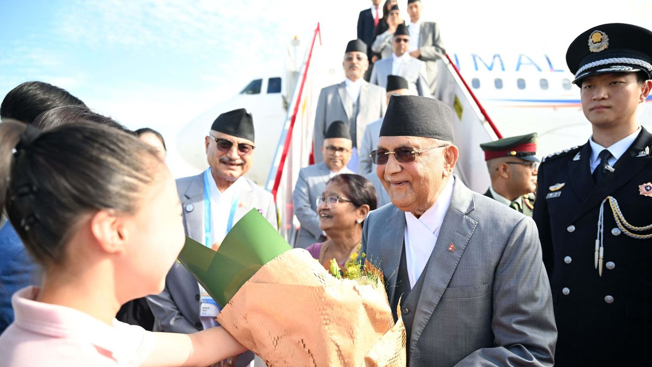 Fostul premier al Nepalului KP Sharma Oli, audiat de o comisie de anchetă pe care o contestă, în dosarul represiunii sângeroase din septembrie în Kathmandu şi alte mari oraşe