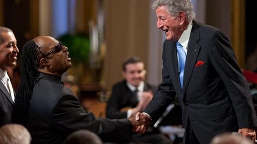Cântărețul american Tony Bennett a murit la vârsta de 96 de ani / 19 premii Grammy, într-o carieră de 8 decenii