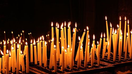 EXCLUSIV Mesaj dur al unui preot: Faptul că milioane de români au fost seduși de aberațiile new age deversate solemn de șarlatanul Călin Georgescu reprezintă dovada marelui eșec al activității de pastorație a Bisericii Ortodoxe / Există riscul unei cumplite prăbușiri morale și al unei schisme devastatoare