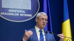 USR: Pe banii cetățenilor și împotriva românilor, PNL îi face cadou lui Predoiu o „mică Securitate”