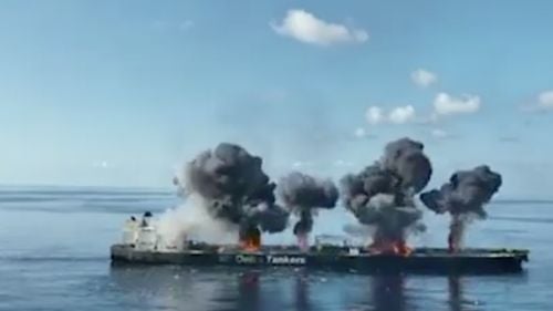 Un petrolier atacat în largul coastelor Yemenului prezintă riscul unei „catastrofe ecologice” (experți)