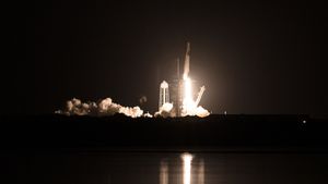 VIDEO O rachetă SpaceX, cu patru astronauți la bord, a decolat cu succes spre Stația Spațială Internațională