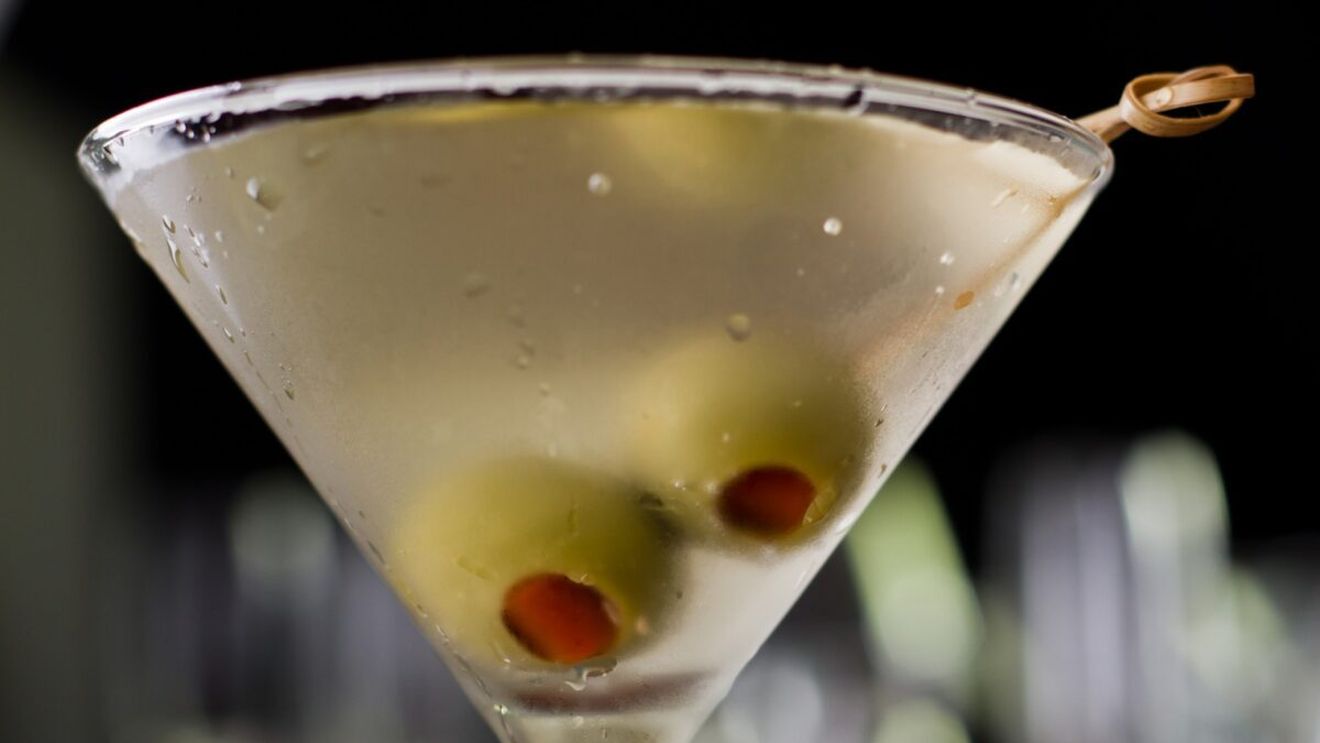 Campari obţine 100 milioane de euro în urma vânzării mărcilor Cinzano şi Frattina