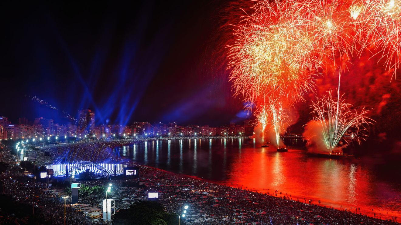 Revelionul de pe plaja Copacabana, cea mai mare petrecere de Anul Nou din lume, recunoscută de Guinness World Records