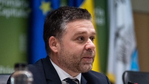 BREAKING | Primăria Capitalei taie sute de posturi: CGMB a adoptat noua organigramă și restructurarea aparatului lui Ciucu