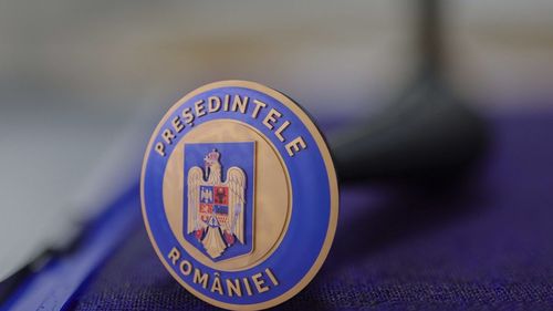 42 de sesizări privind posibile incidente electorale, pe durata campaniei, 53% vizând afişajul electoral / A început transportul materialelor electorale către secţii / Birourile de Evidenţa Populaţiei, deschise
