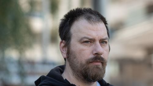 Un bucureștean care și-a pierdut sora în incendiul din Colectiv e candidatul REPER pentru primăria Sectorului 5, condusă de Piedone