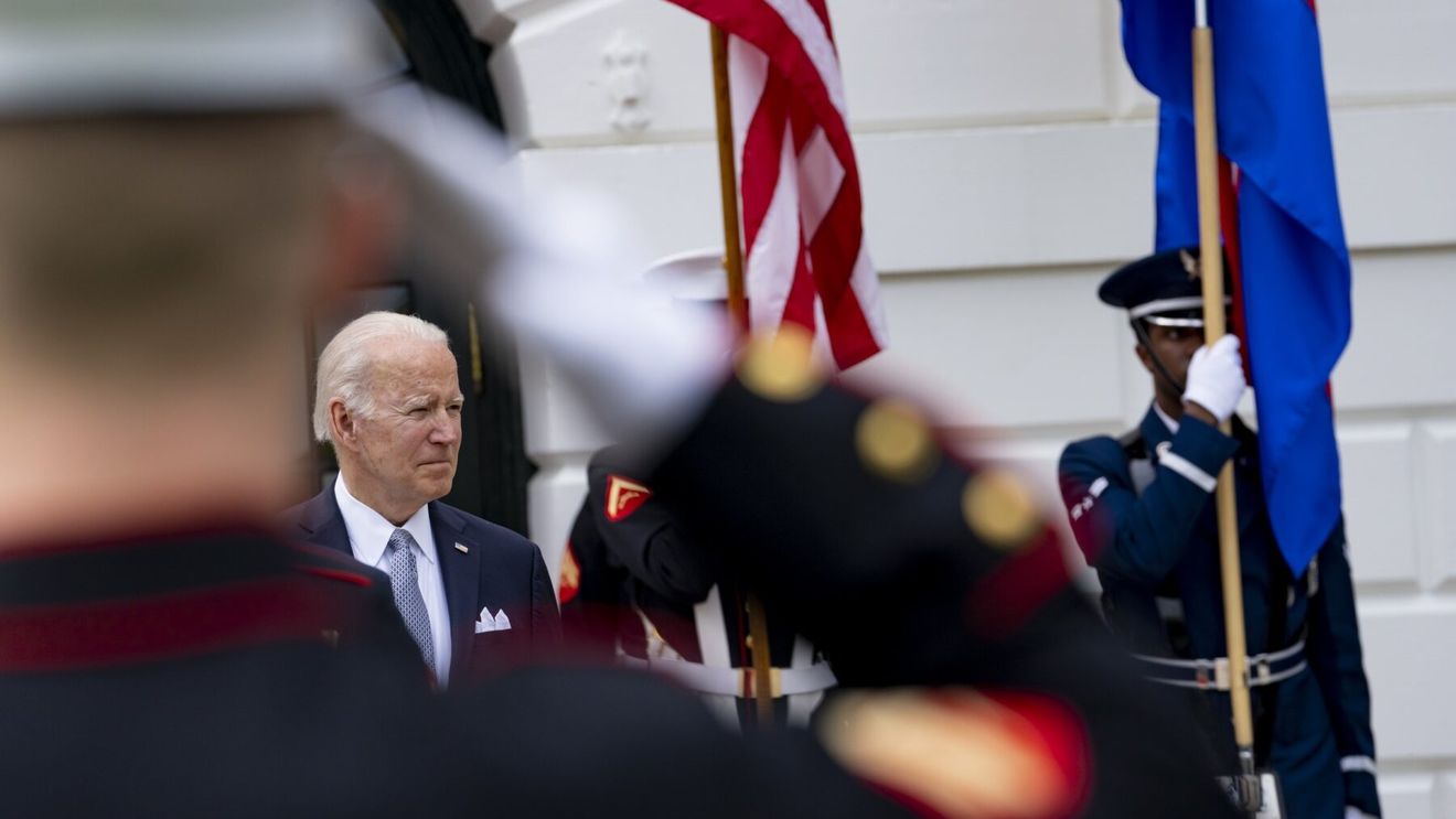 Joe Biden a ajuns în Marea Britanie/ Președintele american se întâlnește cu premierul Sunak și Regele Charles al III-lea