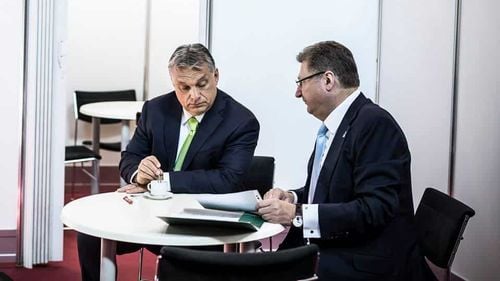 Un ziar ungar apropiat guvernului a publicat lista neagră a corespondenţilor străini