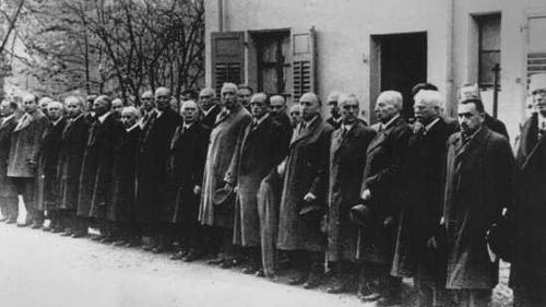 Olaf Scholz le cere germanilor de toate vârstele şi originile să îşi asume responsabilitatea pentru Holocaust